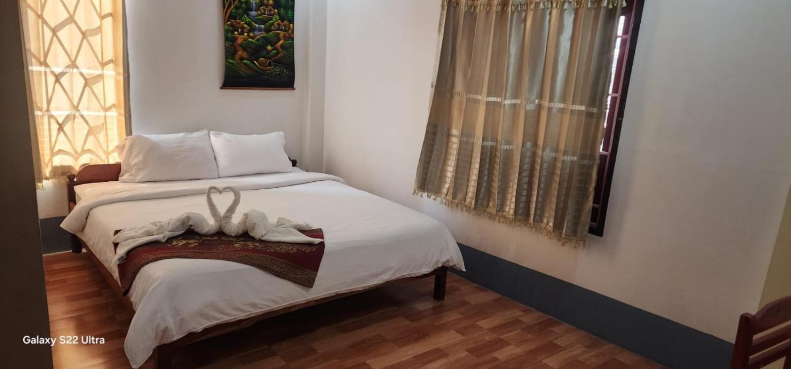 Thip Phavanh Guesthouse Muang Pakbèng エクステリア 写真