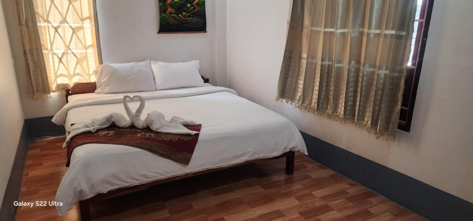 Thip Phavanh Guesthouse Muang Pakbèng エクステリア 写真